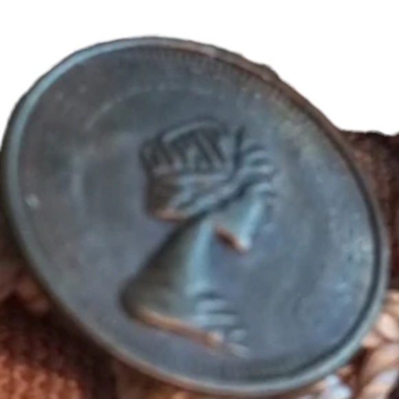 The Sak Original Crochet Purse With Queen Elizabeth Coins VINTAGE - Picture 8 of 9